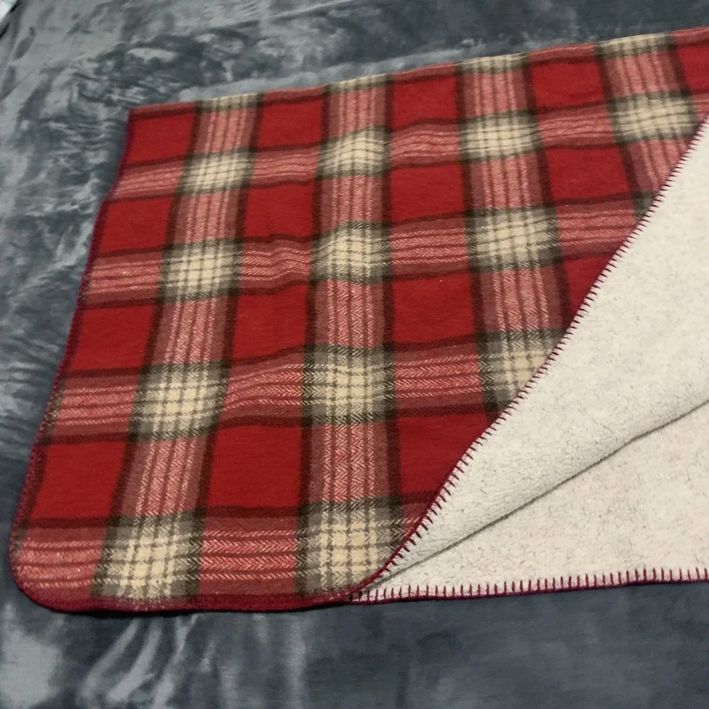 ABW Plaid Throw Blanket Sherpa Lined Red Beige Brown Star Patch‎ USA Made Cozy